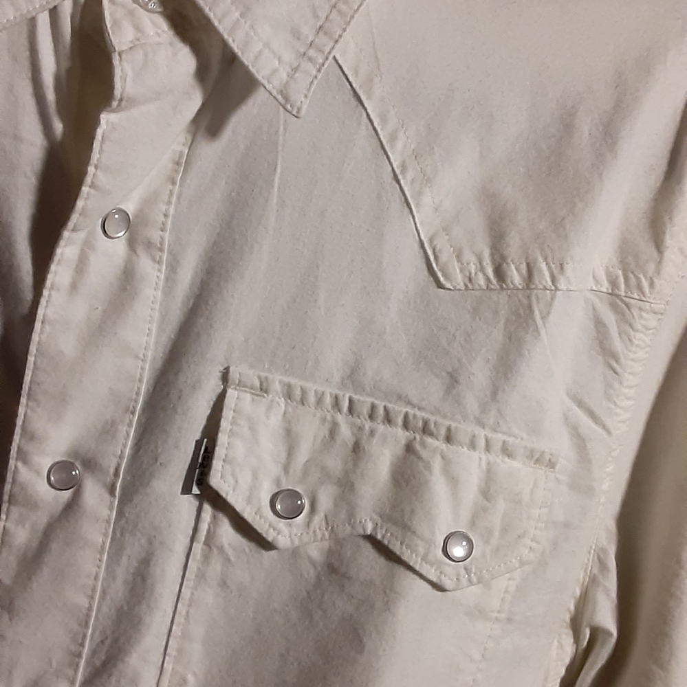 White Levi's! SAWTOOTH BARSTOW TRUCKER JACKETS!! - Picture 4 of 16